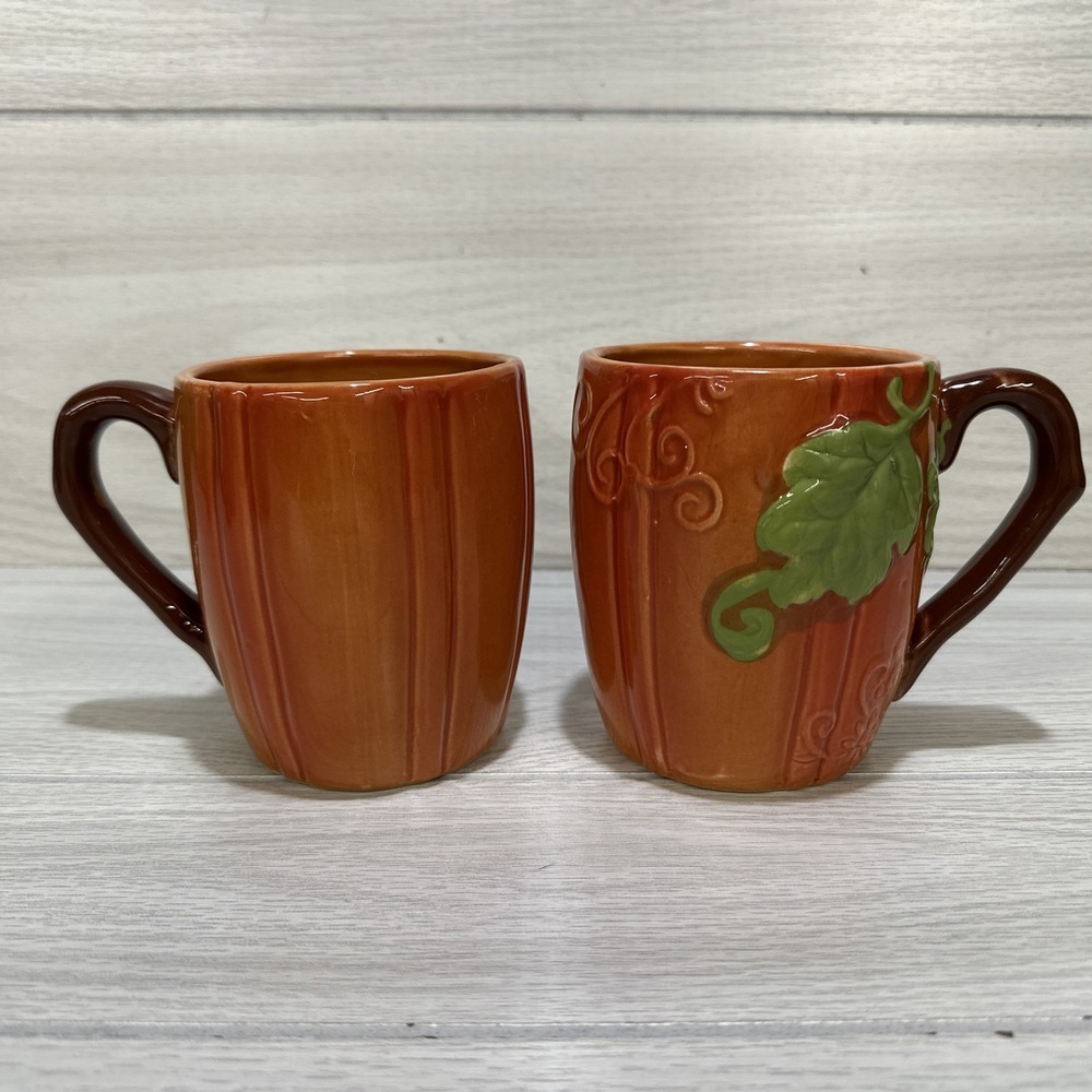 Ceramic Orange Pumpkin Coffee Mugs w/ Leaves 4.5 x 3.75" (Set of 2)‎ Fall *Chip*